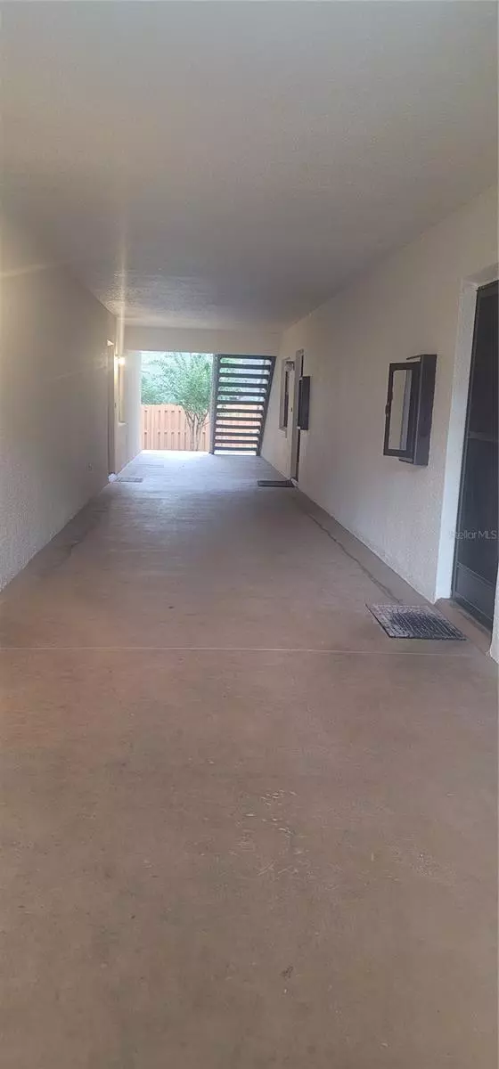 Ocala, FL 34470,1549 NE 2ND ST #B