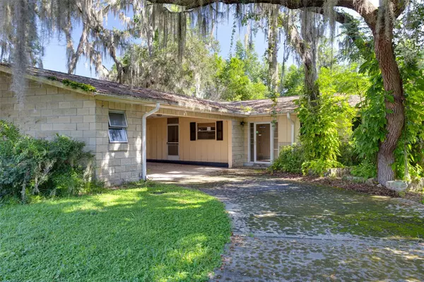 10 SPRING LAKE WAY, Ocala, FL 34472