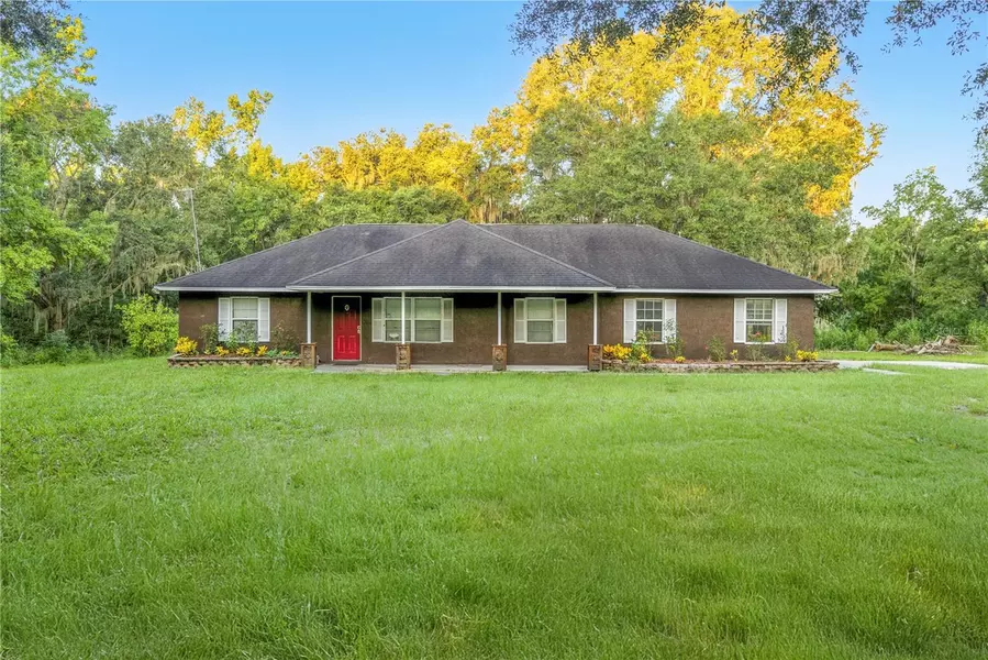 4030 SE 183RD AVENUE RD, Ocklawaha, FL 32179