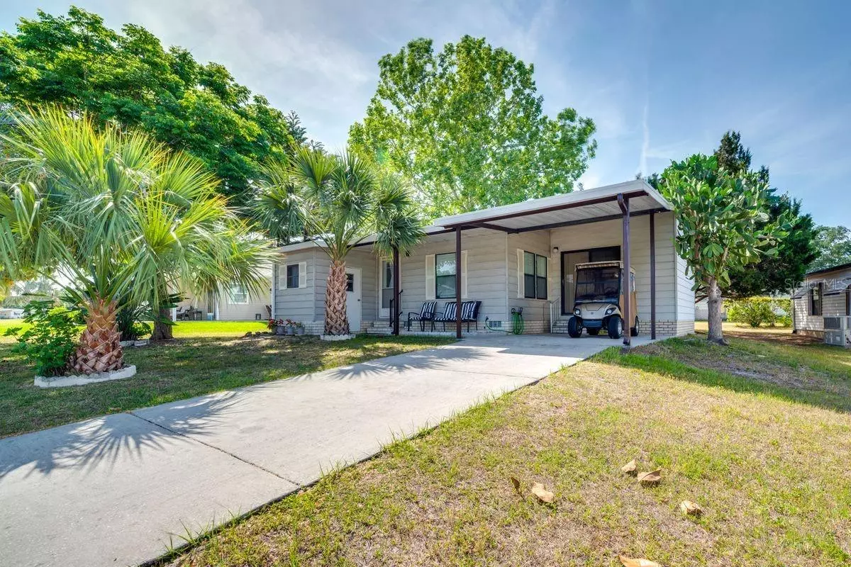 Lady Lake, FL 32159,1224 DUSTIN DR