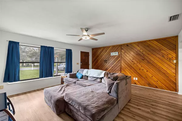 Ocala, FL 34480,5601 SE 24TH ST