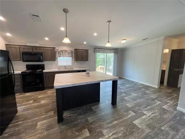 Ocala, FL 34481,16835 SW 62ND ST