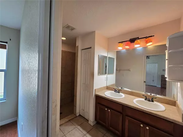 Oxford, FL 34484,12328 NE 48TH LOOP