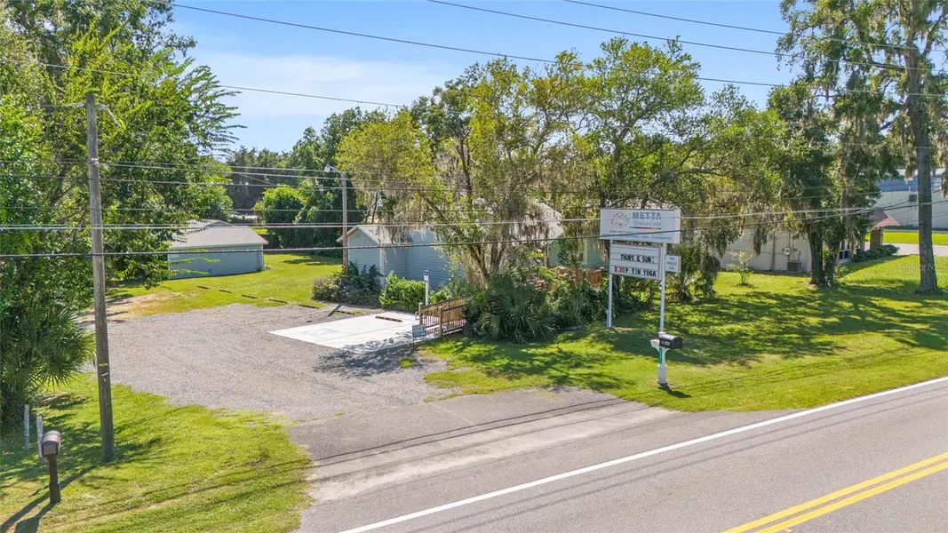 1703 NE 8TH RD, Ocala, FL 34470