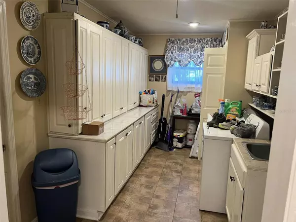 Ocala, FL 34476,7000 SW 3RD AVE