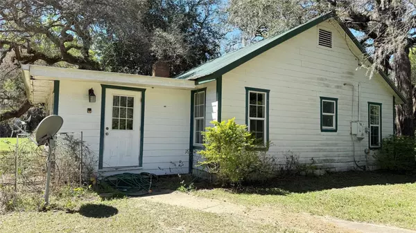 Anthony, FL 32617,9850 NE 33RD AVE