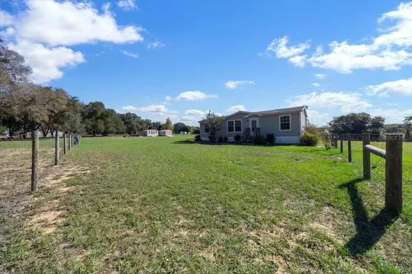 Umatilla, FL 32784,17355 SE 260TH AVENUE RD