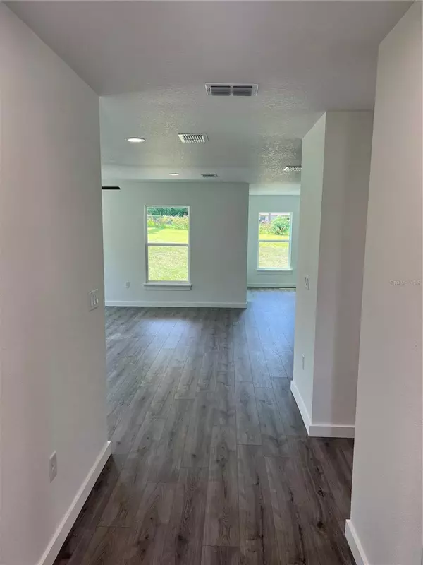 Ocala, FL 34471,184 SE 44TH AVE