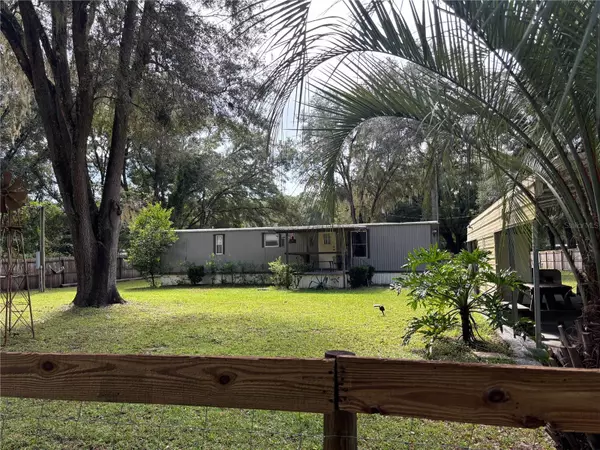 2860 NE 163RD LN, Citra, FL 32113