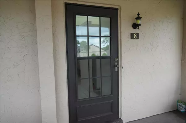 Ocala, FL 34470,2415 NE 7TH ST #8