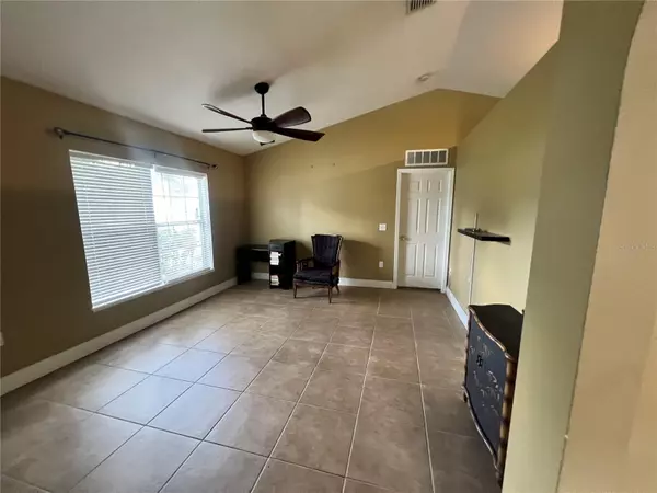 Palm Bay, FL 32907,421 NW HELICON AVE NW