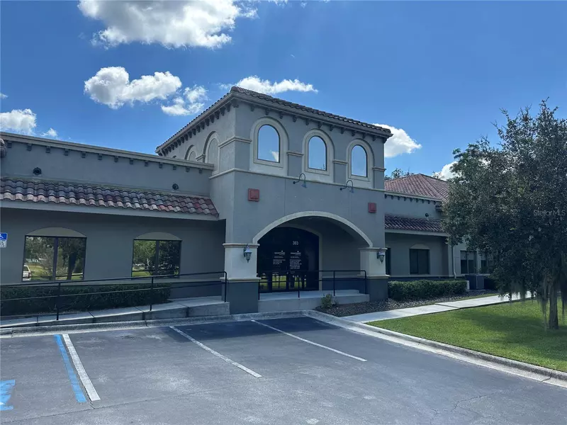 1720 SE 16TH AVE #300, Ocala, FL 34471