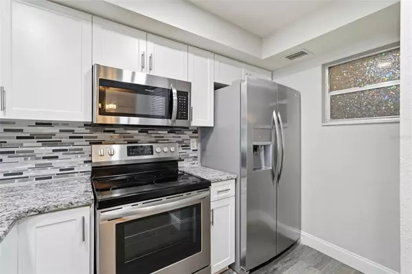 Ocala, FL 34470,2843 NE 3RD ST #109