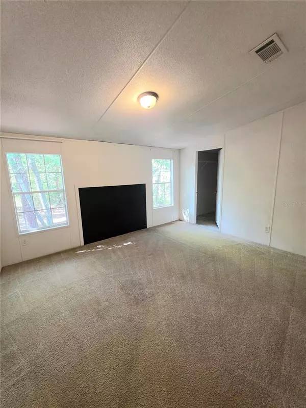 Ocala, FL 34470,512 NE 71ST TER