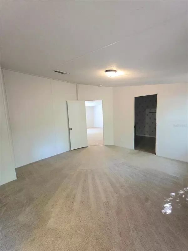 Ocala, FL 34470,512 NE 71ST TER