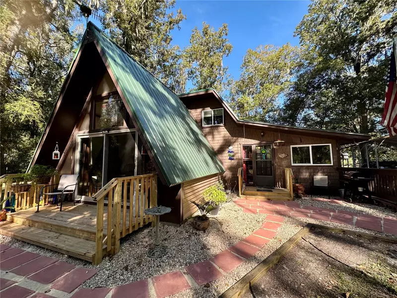 9240 CAROLINA WAY, Fanning Springs, FL 32693