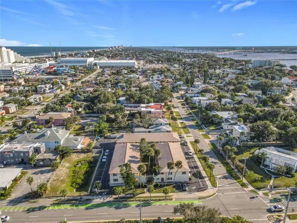 Daytona Beach, FL 32118,400 OAKRIDGE BLVD #21