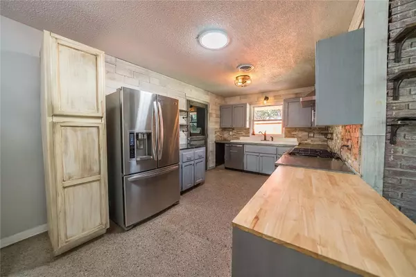 Ocklawaha, FL 32179,1740 SE 164TH CIR