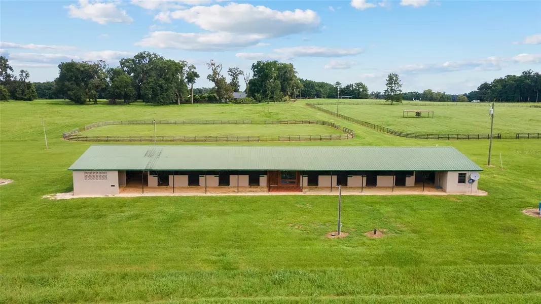 17176 N US HIGHWAY 441, Reddick, FL 32686