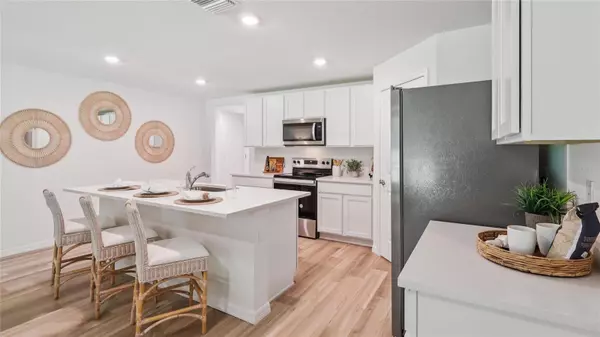 Alachua, FL 32615,17909 NW 170TH PL