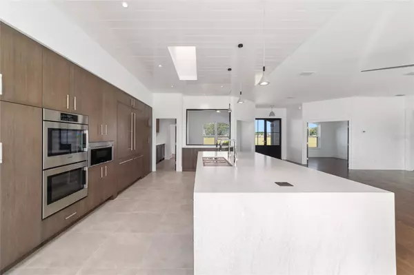 Ocala, FL 34475,11407 N MAGNOLIA AVE