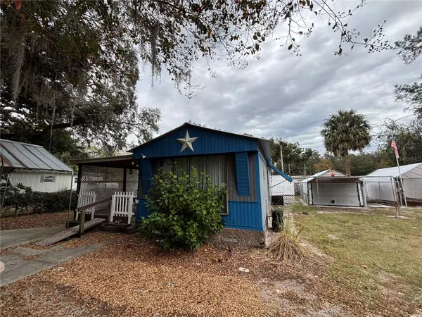 Silver Springs, FL 34488,551 SE 129TH CT