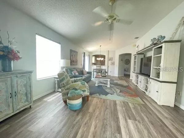 The Villages, FL 32162,2427 CHESTNUT TER