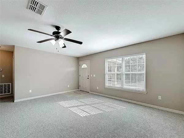 Ocala, FL 34473,17121 SW 44TH CIR