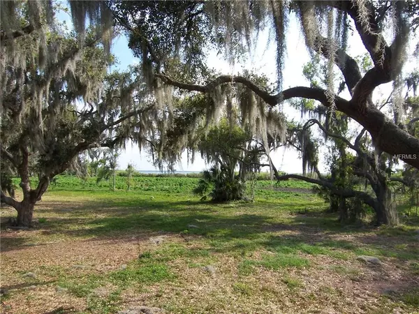 CLUB CIR, Lake Wales, FL 33898