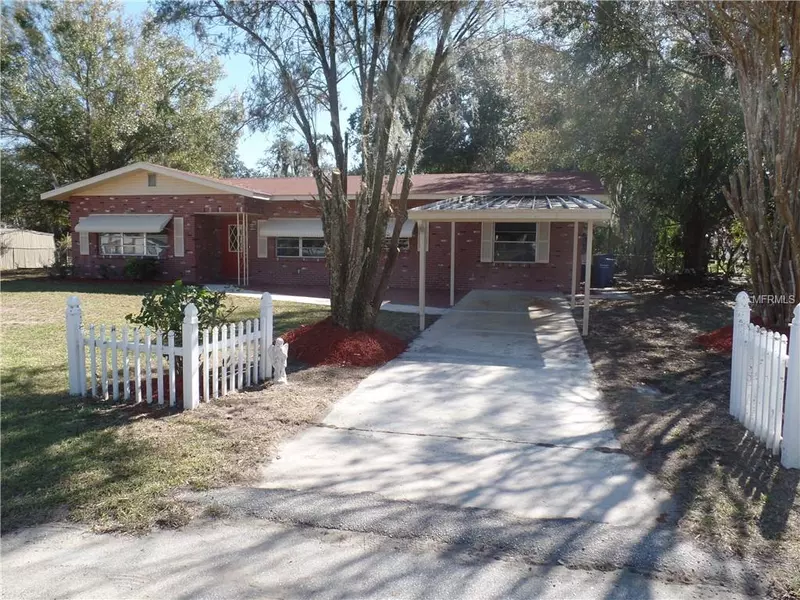 418 E 8TH ST, Frostproof, FL 33843