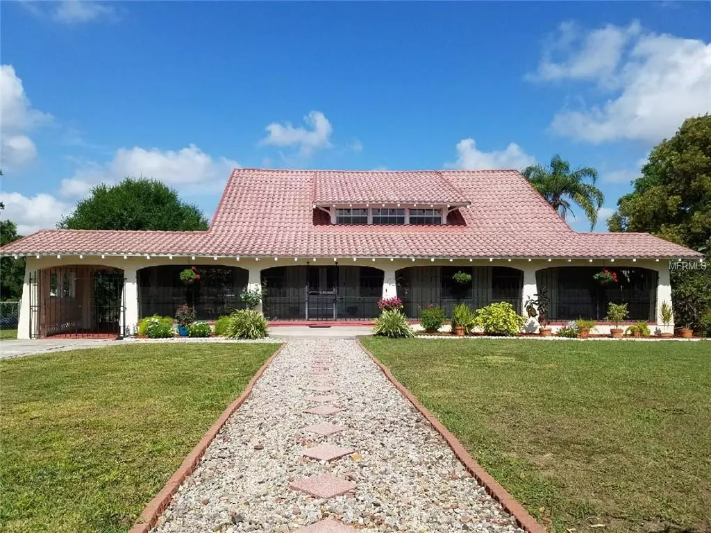 Lake Hamilton, FL 33851,208 LAWSON RD