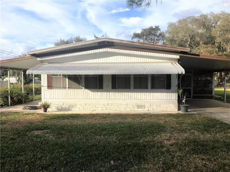 397 WATERVIEW DR, Polk City, FL 33868