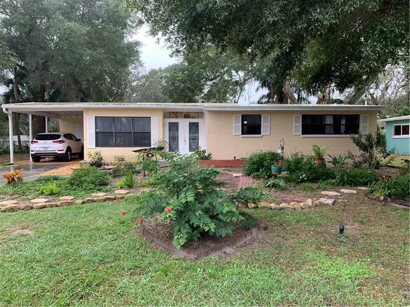 111 OAK RIDGE AVE, Temple Terrace, FL 33617