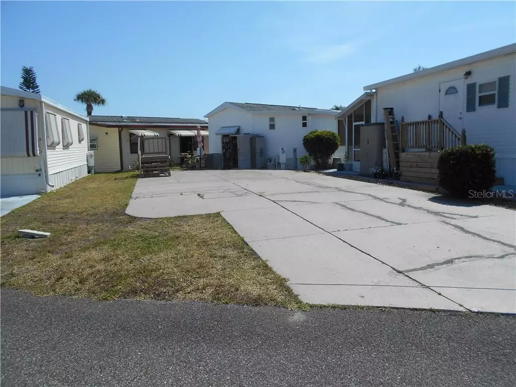 Clermont, FL 34714,9000 US HIGHWAY 192 #83