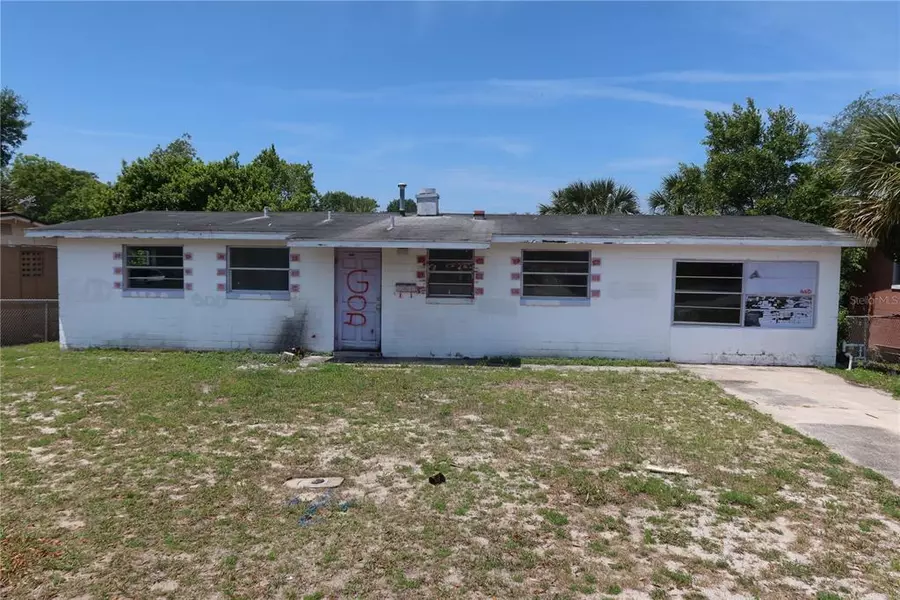 1026 CONTINENTAL DR, Daytona Beach, FL 32117