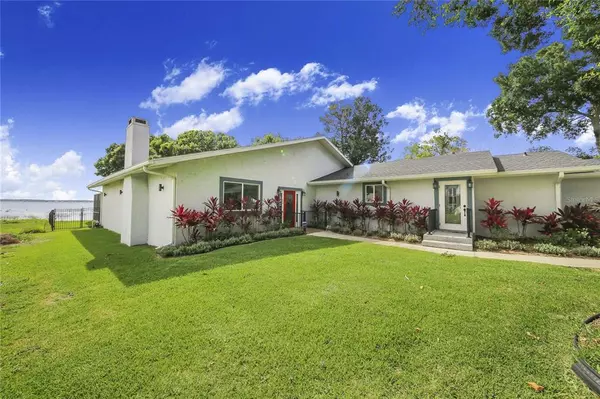 2143 LAKEVIEW DR, Sebring, FL 33870