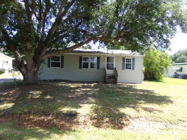 5724 E LAKE FOX DR, Winter Haven, FL 33884