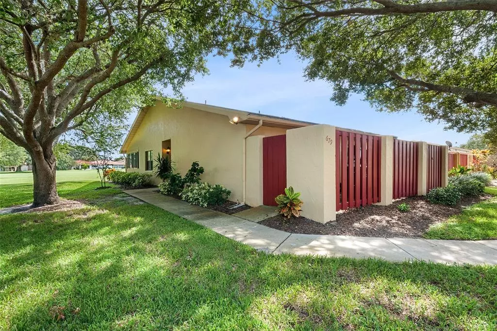 Winter Haven, FL 33884,679 BROADMOOR CIR