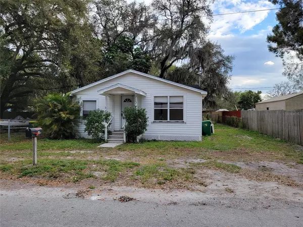 713 LIME AVE, Dundee, FL 33838