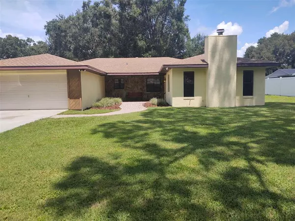 Auburndale, FL 33823,904 CRESTVIEW DR