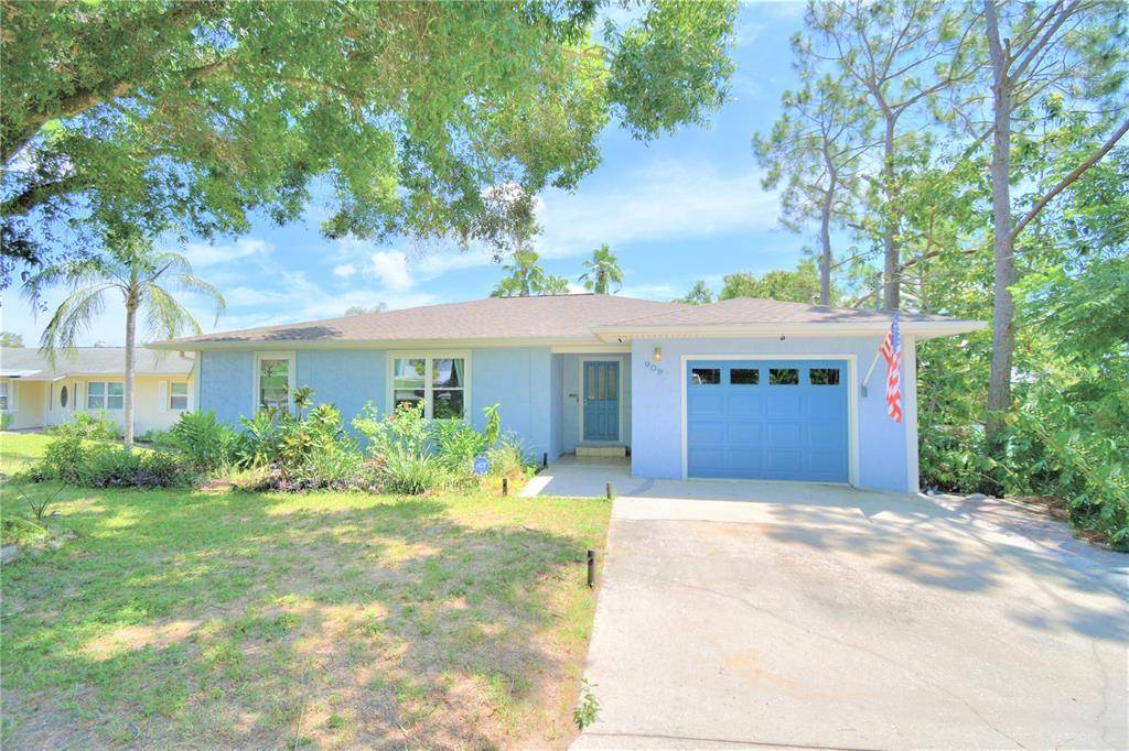 909 VALENTINA DR,  Dundee,  FL 33838