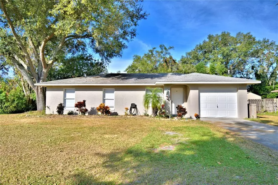 532 MARKLEN LOOP, Polk City, FL 33868