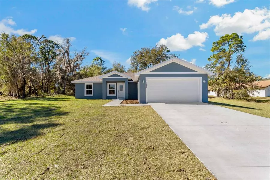 2452 LAKE FRONT DR, Lake Wales, FL 33898