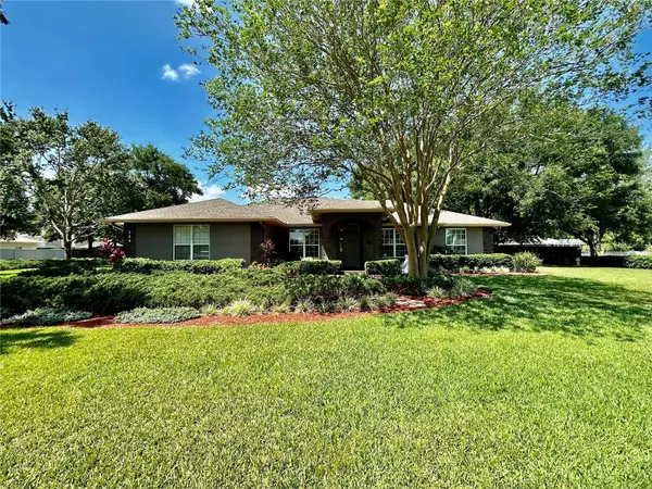 Auburndale, FL 33823,224 SPARKLING CT