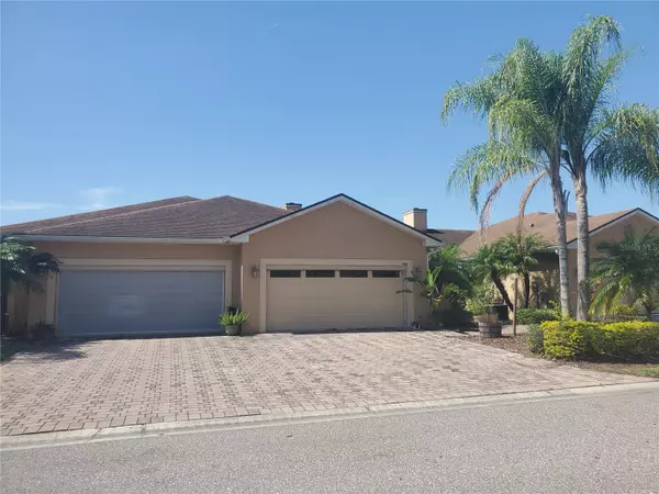 1560 VIENNA SQUARE DR, Winter Haven, FL 33884