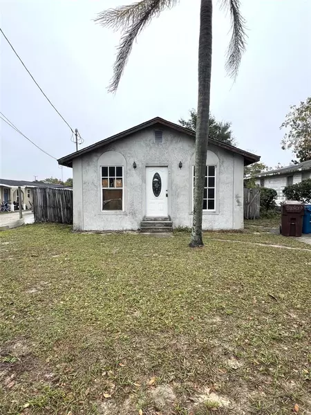 220 E ST, Lake Wales, FL 33853