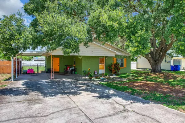 659 E LAKE AVE,  Eagle Lake,  FL 33839