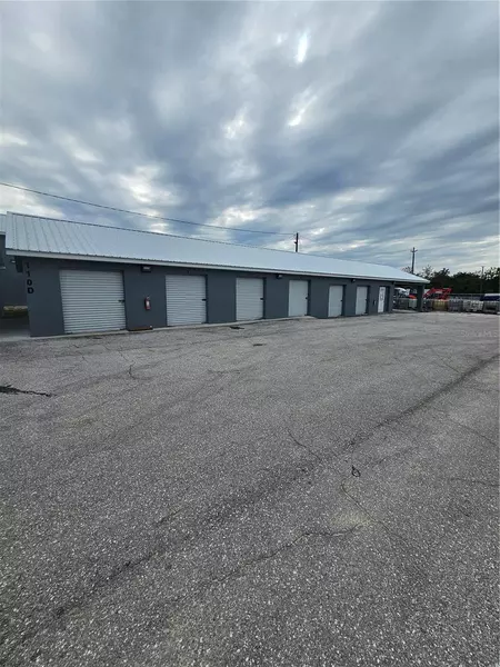 110 SPIRIT LAKE RD #8, 9, Winter Haven, FL 33880