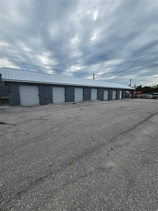 110 SPIRIT LAKE RD #8, 9, Winter Haven, FL 33880