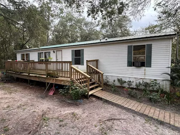 Interlachen, FL 32148,108 LONG RD